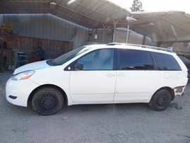 2008 Toyota Sienna LE White 3.5L AT 2WD #Z24689